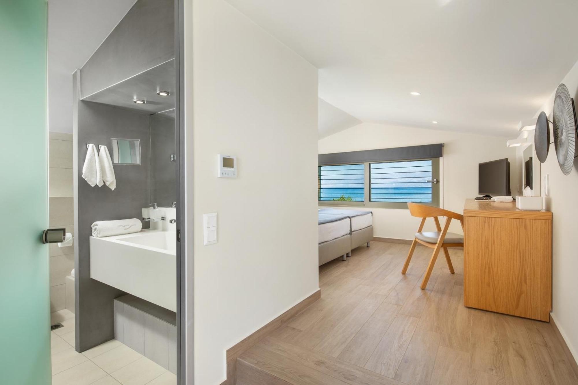 Thalassa Suites Альмирос-Бич Номер фото